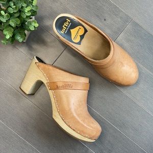 Swedish Hasbeens Tan Slip On Heeled Wooden Clogs